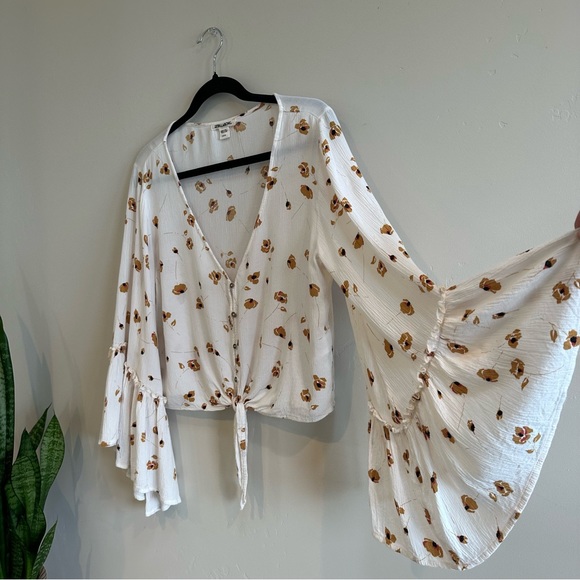 Billabong long-sleeve floral blouse - Picture 9 of 10